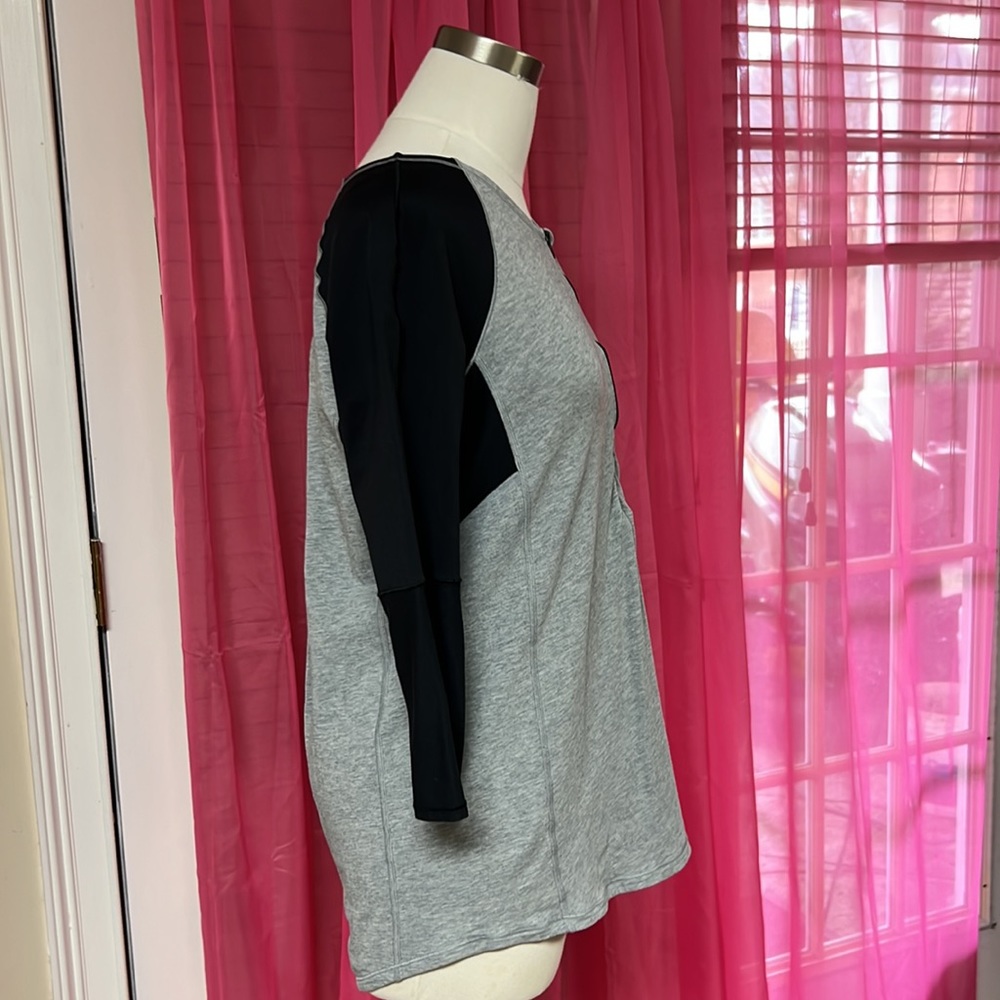 Lululemon - Picture 2 of 8